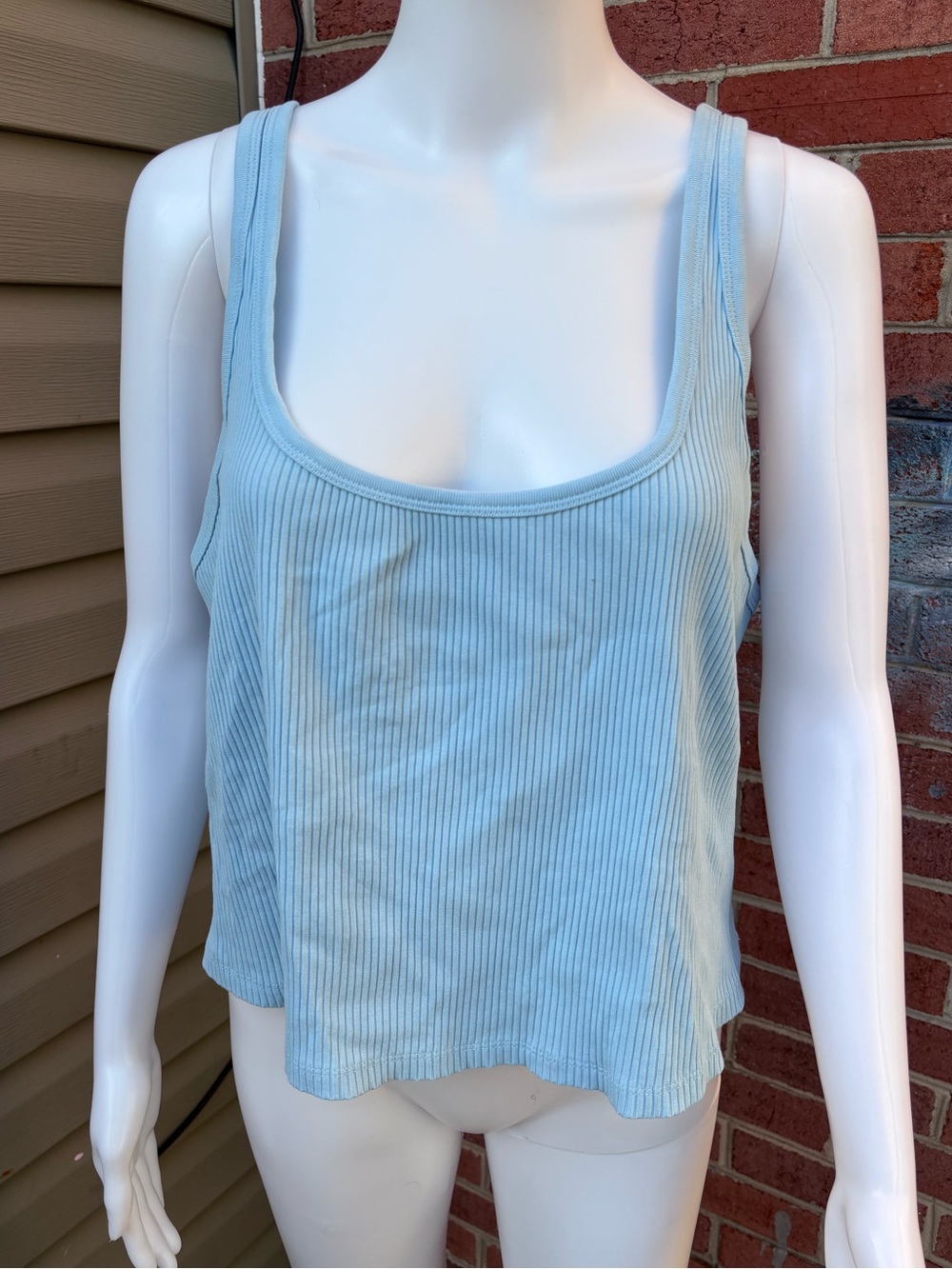 OLD NAVY BABY BLUE RIBBED TANK TOP CROPPED SIZE 3X
